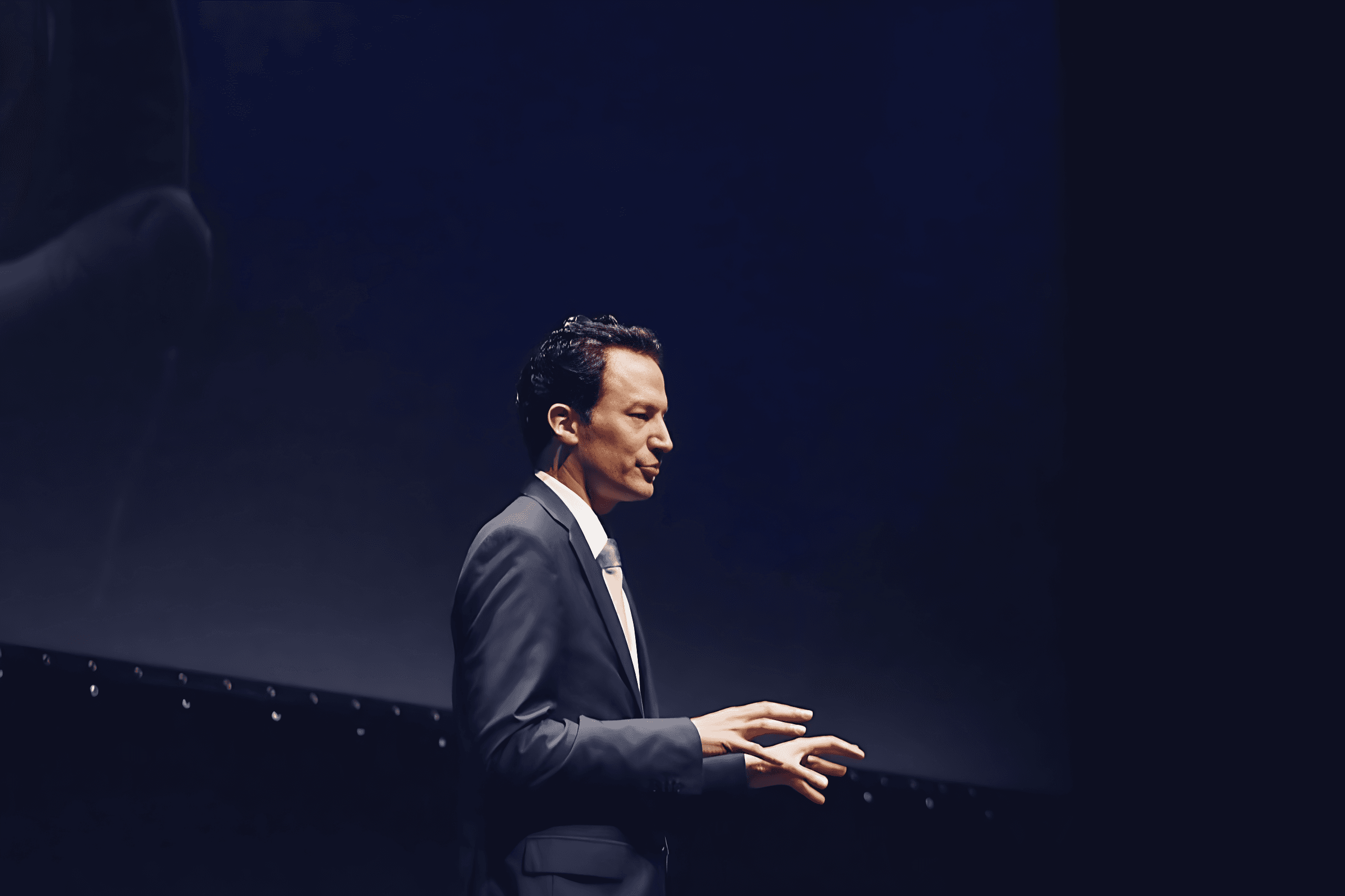 Jorge Velasquez speaking on stage